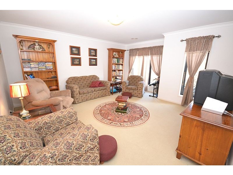 21 Delaney Drive, Miners Rest VIC 3352