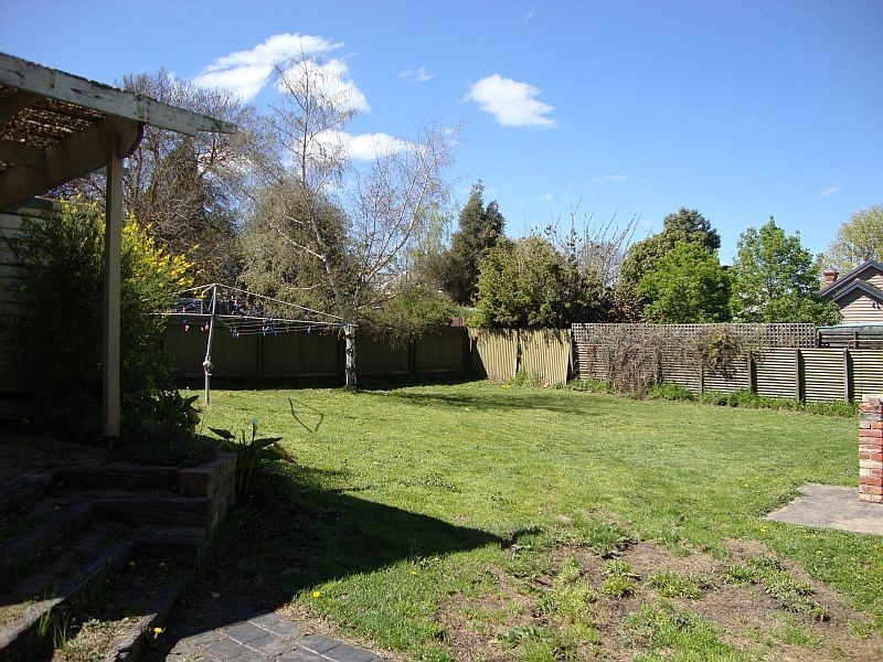 324 & 324A Neill Street, Ballarat Central VIC 3350