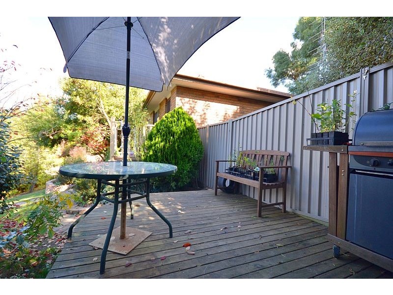 8 Allenby Court, Mount Clear VIC 3350