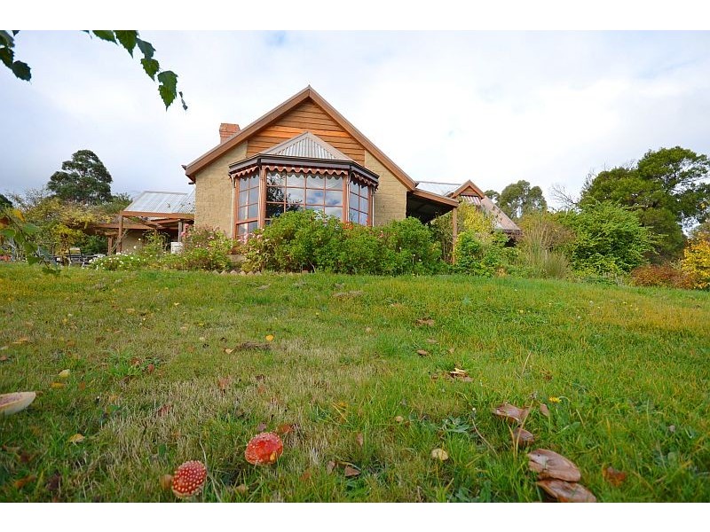 12 Charles Scorer Court, Magpie VIC 3352