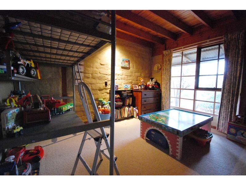 12 Charles Scorer Court, Magpie VIC 3352