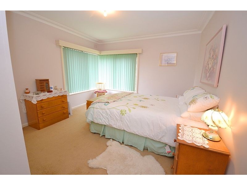 4 Towong Street, Alfredton VIC 3350