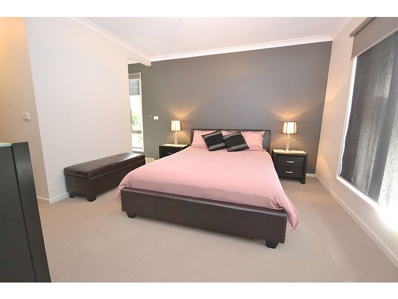 243 Whitelaw Avenue, Delacombe VIC 3356