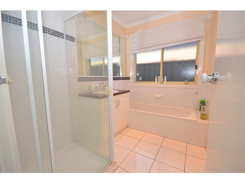 11 Clifton Street, Delacombe VIC 3356