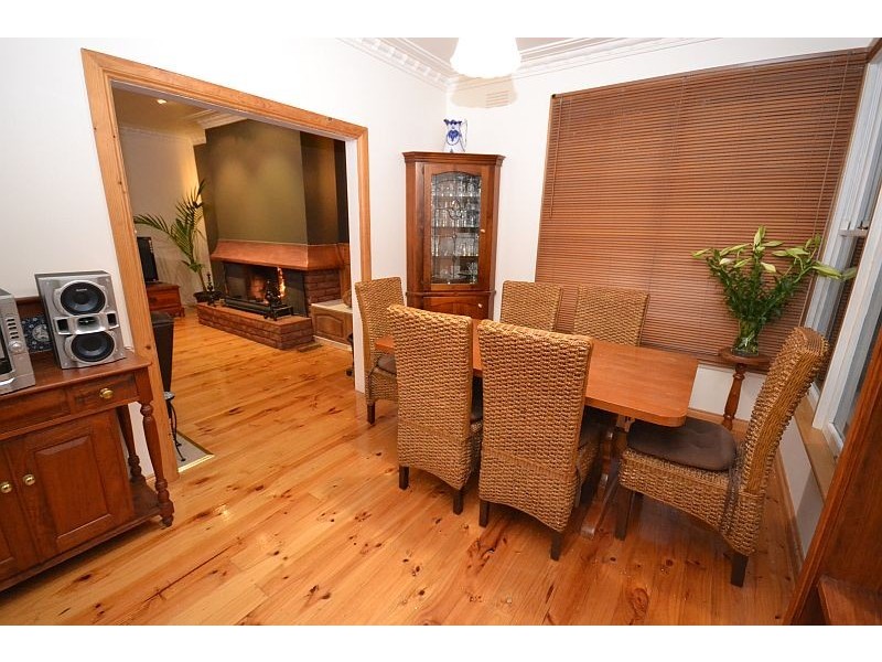 112 Moss Avenue, Mount Helen VIC 3350