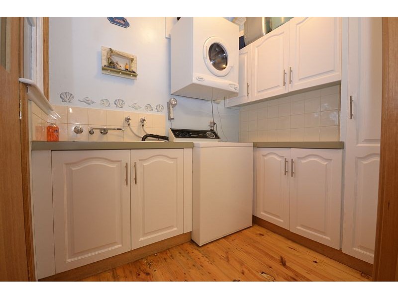 112 Moss Avenue, Mount Helen VIC 3350