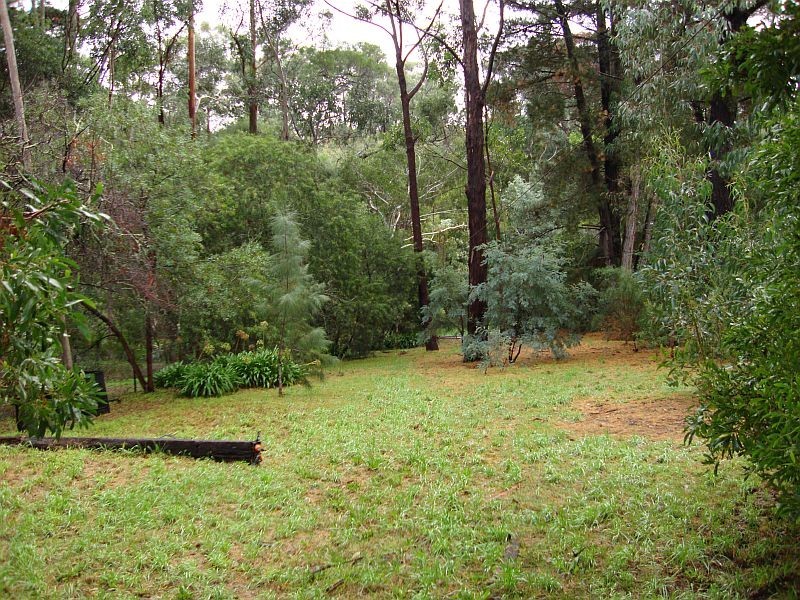 112 Moss Avenue, Mount Helen VIC 3350