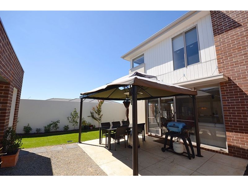 2 Amana Drive, Alfredton VIC 3350