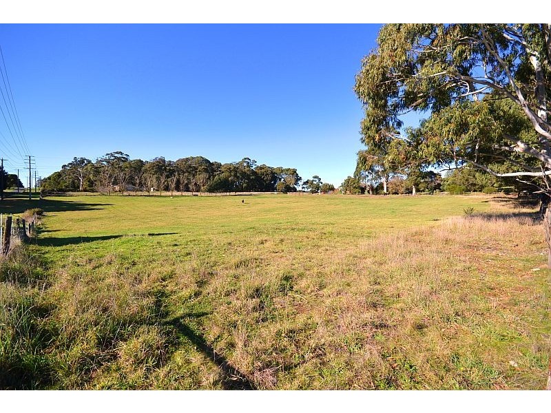9 Hill Top Road, Brown Hill VIC 3350