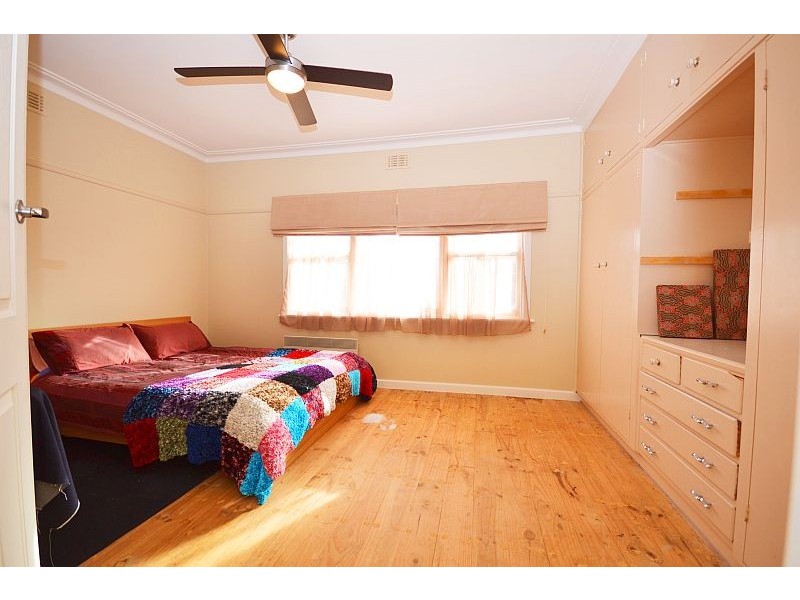 11 Fisher Street, Wendouree VIC 3355