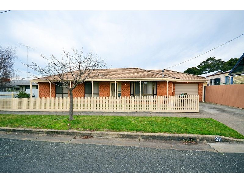 27 Stanley Street, Ballarat North VIC 3350