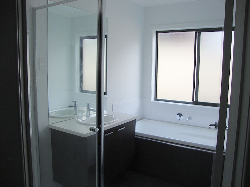 10 Belmar Crescent, Canadian VIC 3350