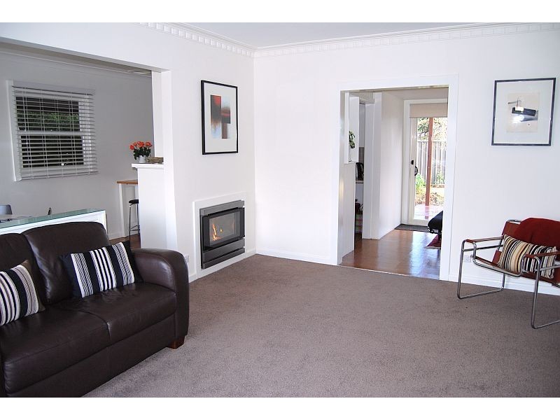 16 Campbells Crescent, Redan VIC 3350