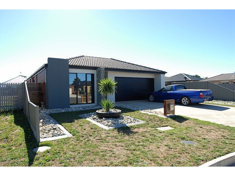 7 Sandon Place, Delacombe VIC 3356