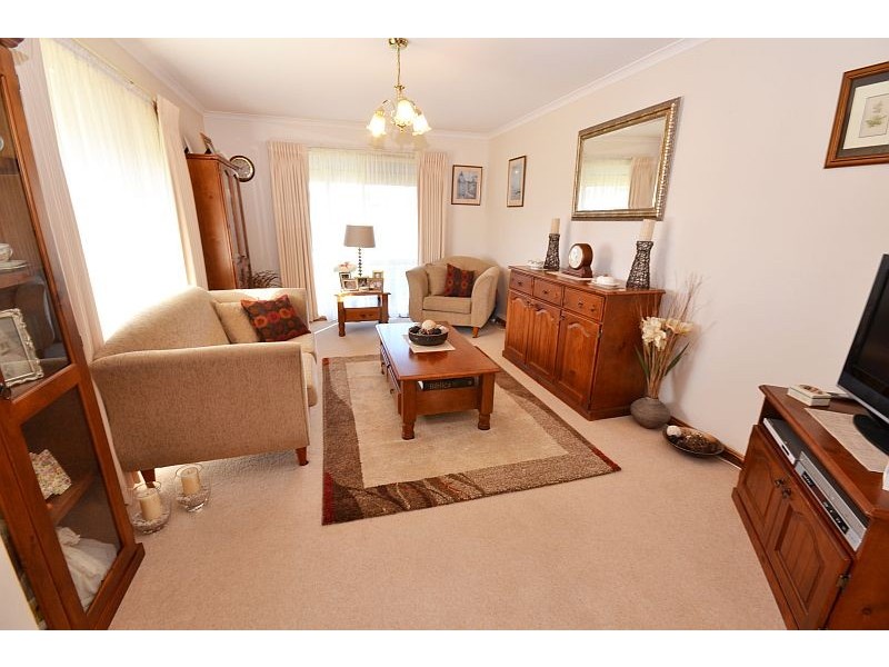 23 Douglas Close, Miners Rest VIC 3352