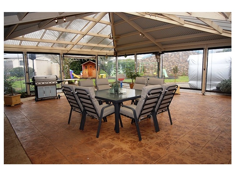 3 Banyule Drive, Delacombe VIC 3356