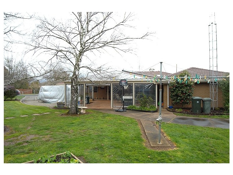 3 Banyule Drive, Delacombe VIC 3356