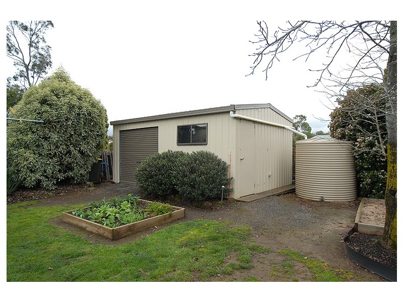 3 Banyule Drive, Delacombe VIC 3356