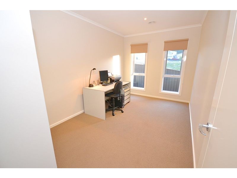 10 St Mirren Drive, Ballarat VIC 3350