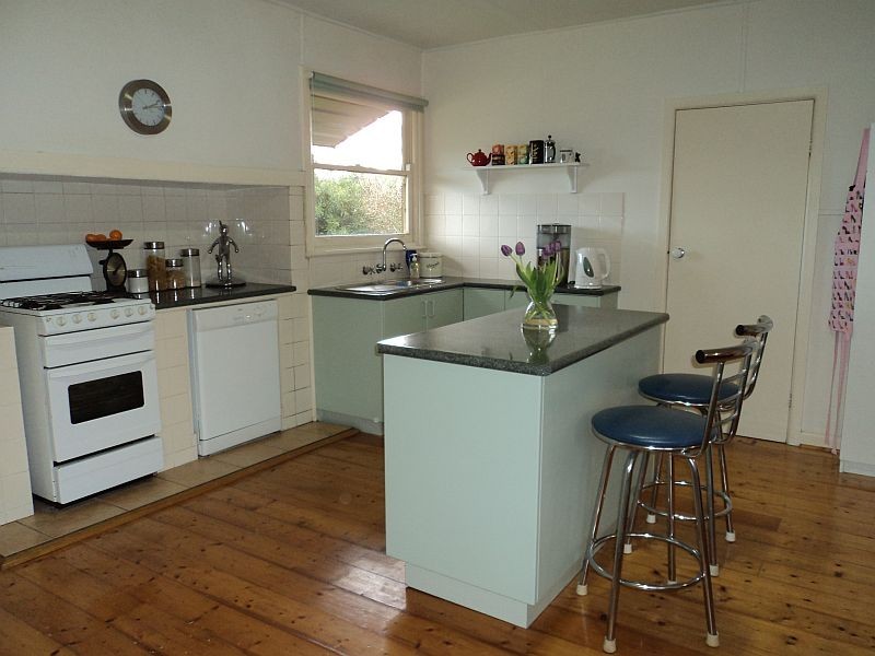 7 Gray Street, Brown Hill VIC 3350