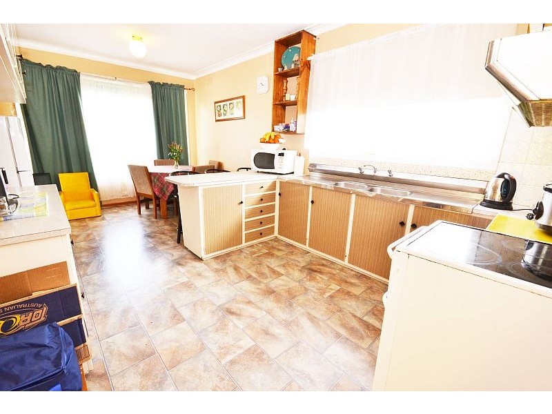 28 Stamford Street, Wendouree VIC 3355