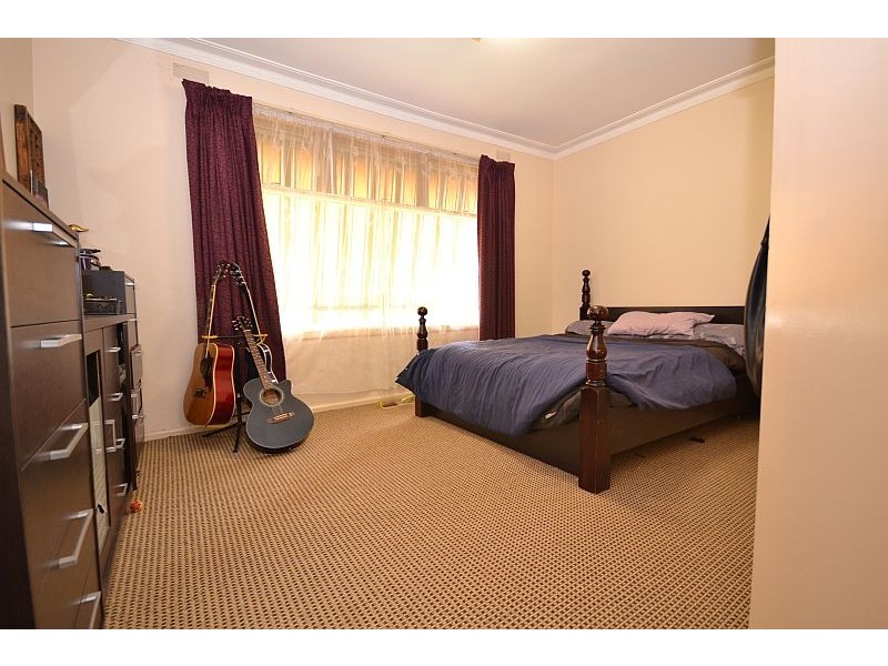 14 Bruce Drive, Sebastopol VIC 3356