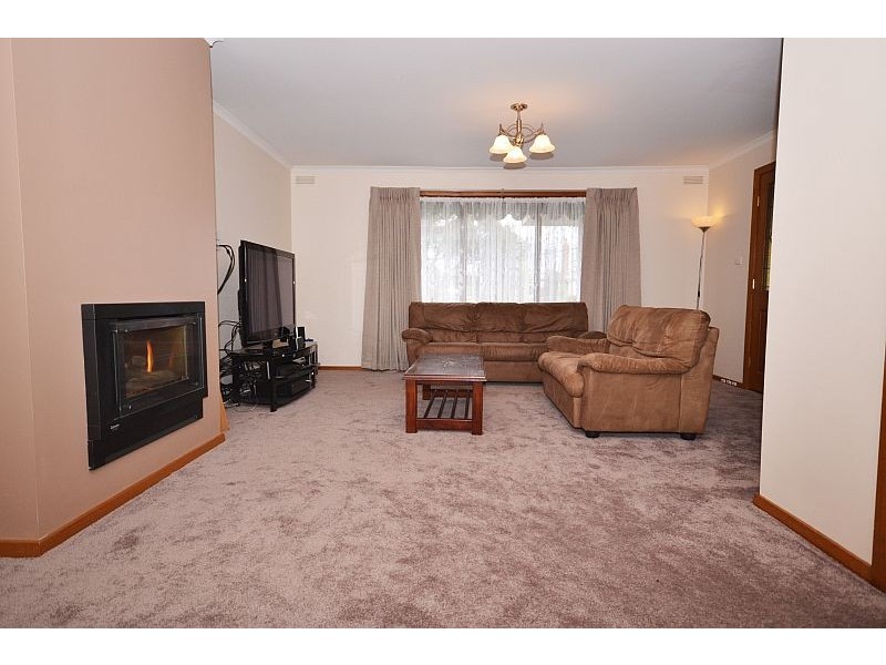 111 Beverin Street, Sebastopol VIC 3356