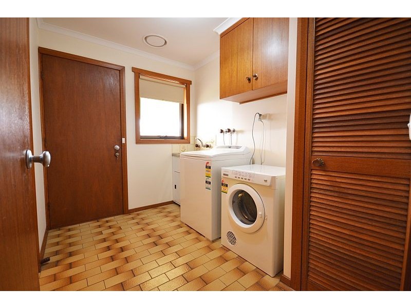 111 Beverin Street, Sebastopol VIC 3356