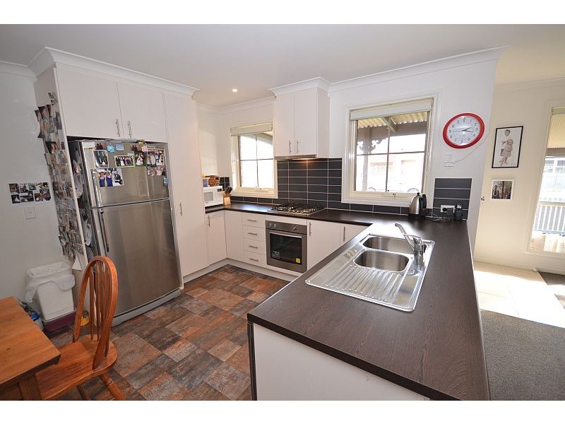 15 Oscar Drive, Sebastopol VIC 3356