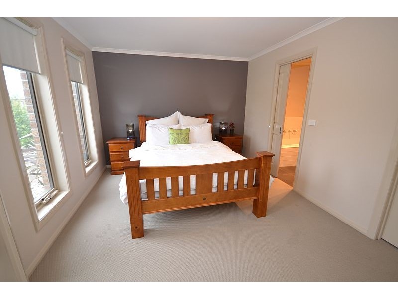 25 Robilliard Way, Sebastopol VIC 3356