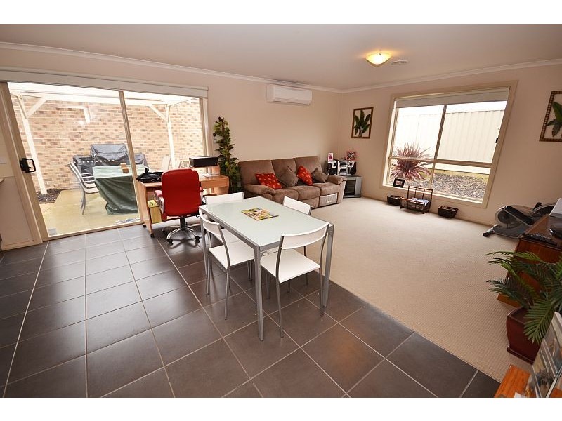 25 Robilliard Way, Sebastopol VIC 3356