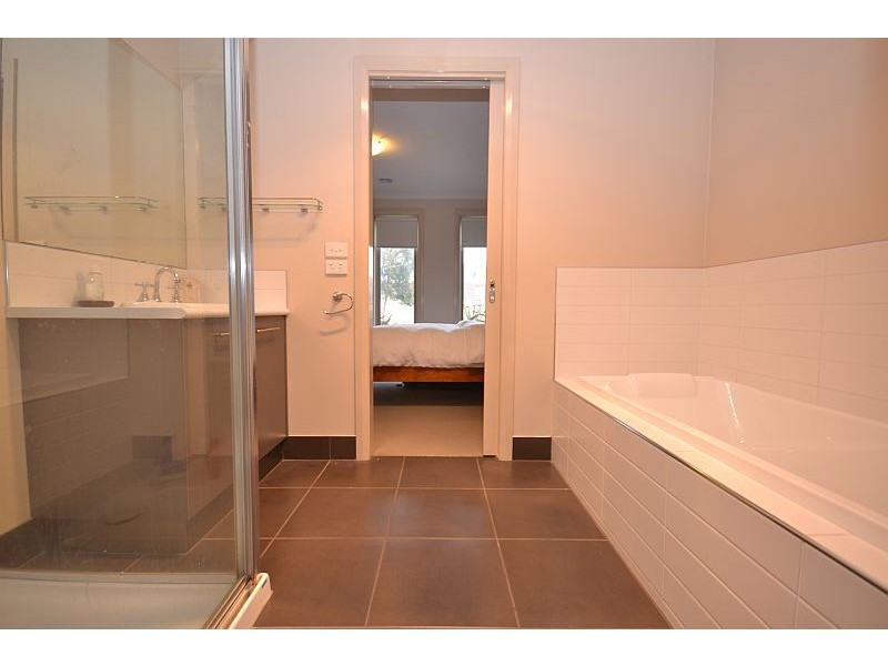 25 Robilliard Way, Sebastopol VIC 3356