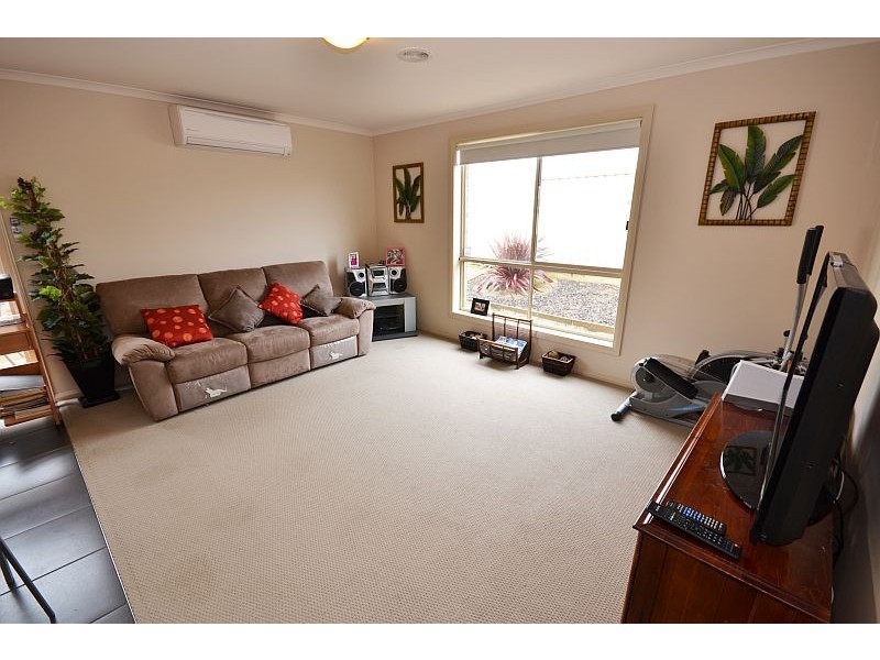 25 Robilliard Way, Sebastopol VIC 3356