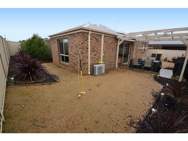 25 Robilliard Way, Sebastopol VIC 3356