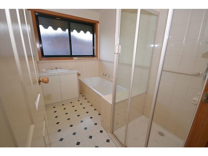 Unit 1/36 Learmonth Street, Alfredton VIC 3350