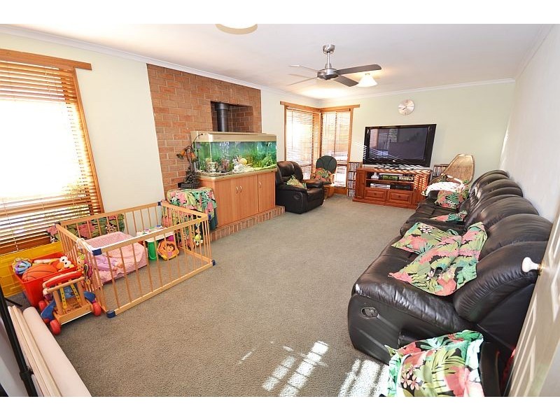 43 Shari Drive, Delacombe VIC 3356