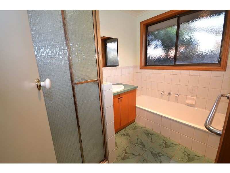 43 Shari Drive, Delacombe VIC 3356