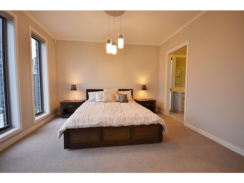 120 Wiltshire Lane, Delacombe VIC 3356