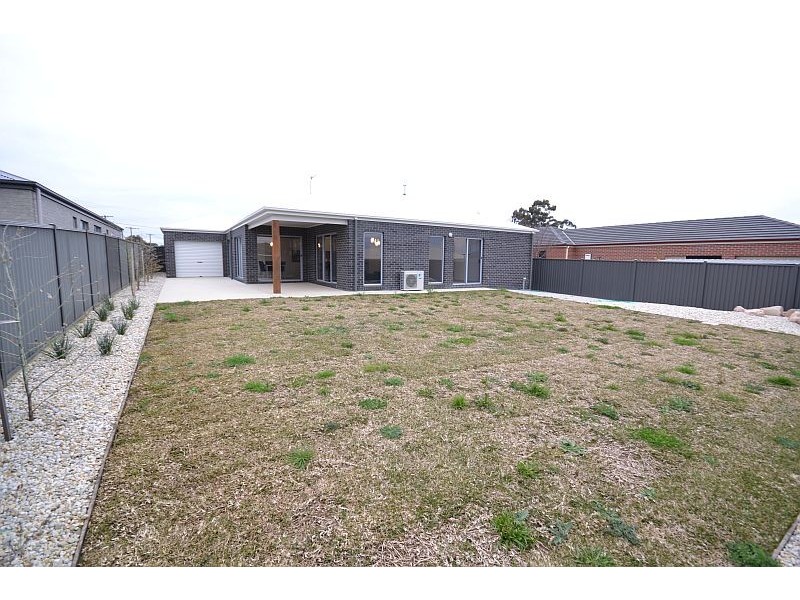 120 Wiltshire Lane, Delacombe VIC 3356