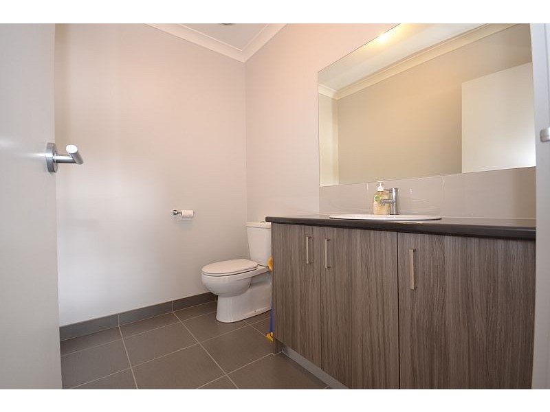 2 Kingfisher Court, Brown Hill VIC 3350