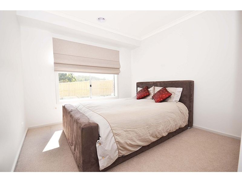 2 Kingfisher Court, Brown Hill VIC 3350