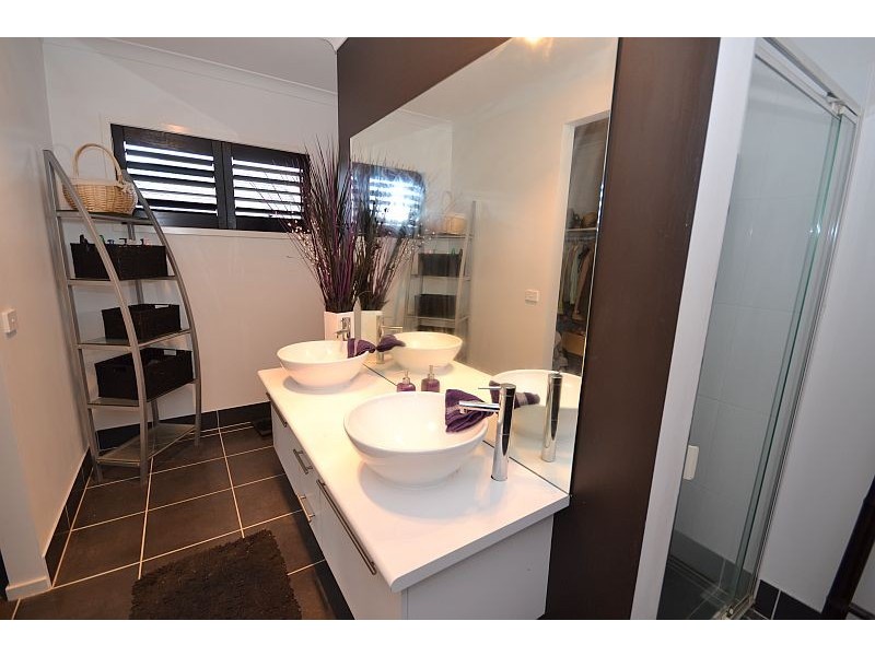 50 Clovedale Avenue, Alfredton VIC 3350