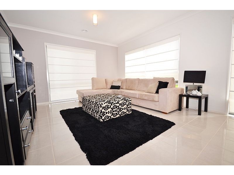 10 Holstein Close, Delacombe VIC 3356