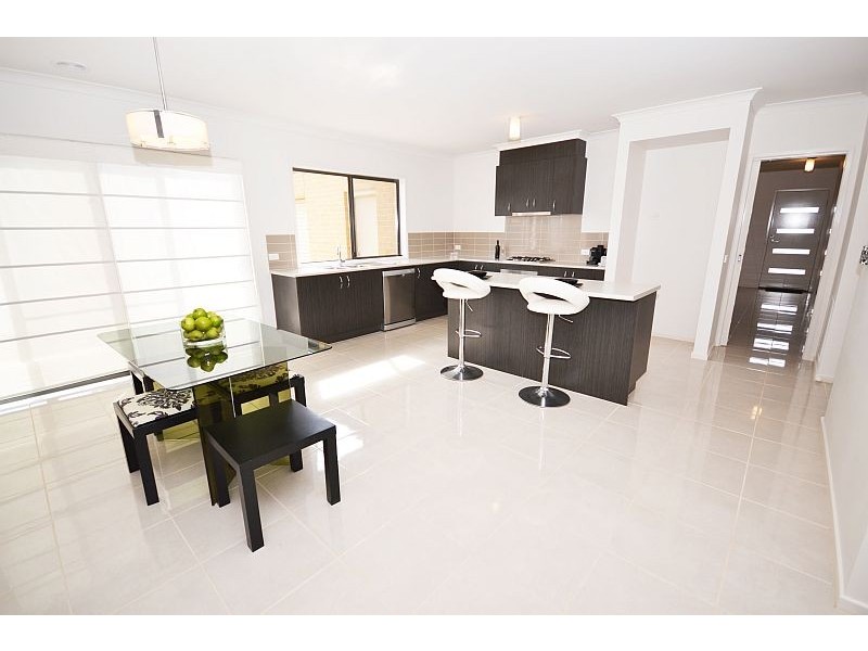 10 Holstein Close, Delacombe VIC 3356