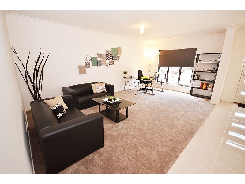 10 Holstein Close, Delacombe VIC 3356