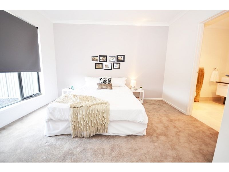 10 Holstein Close, Delacombe VIC 3356