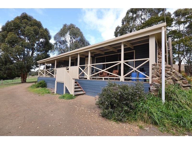 42 Milburn Road, Linton VIC 3360