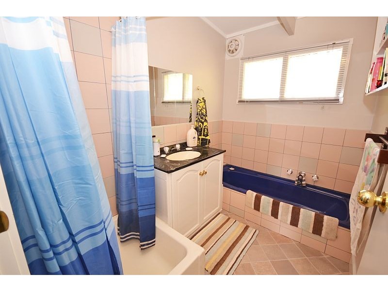 42 Milburn Road, Linton VIC 3360