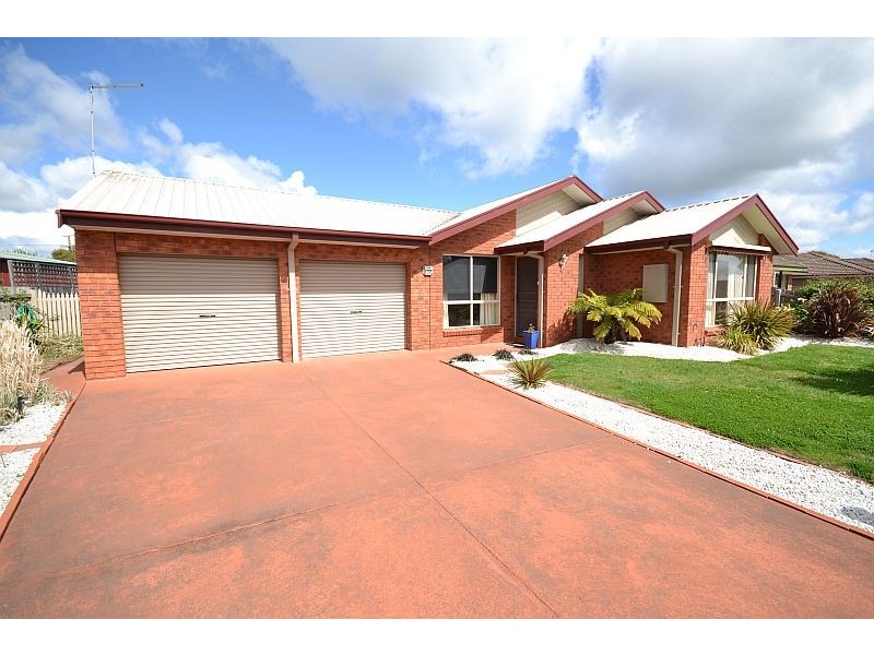 26 Shari Drive, Delacombe VIC 3356