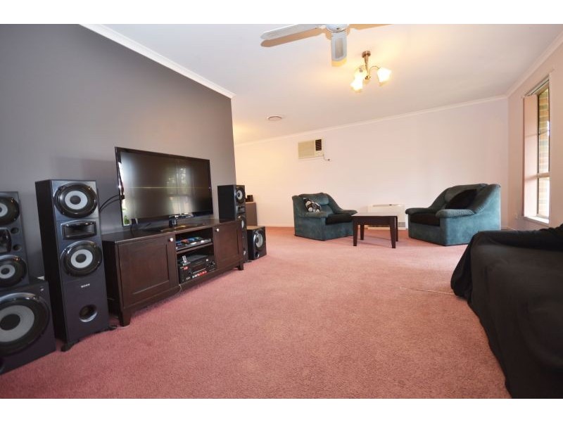 9 Regina Street, Mitchell Park VIC 3355